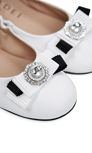 Балетки из кожи