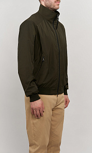 Куртка с воротником-стойкой