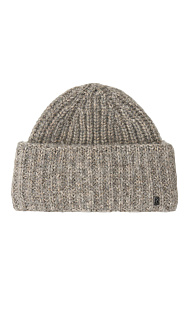 Шапка с шерстью альпака