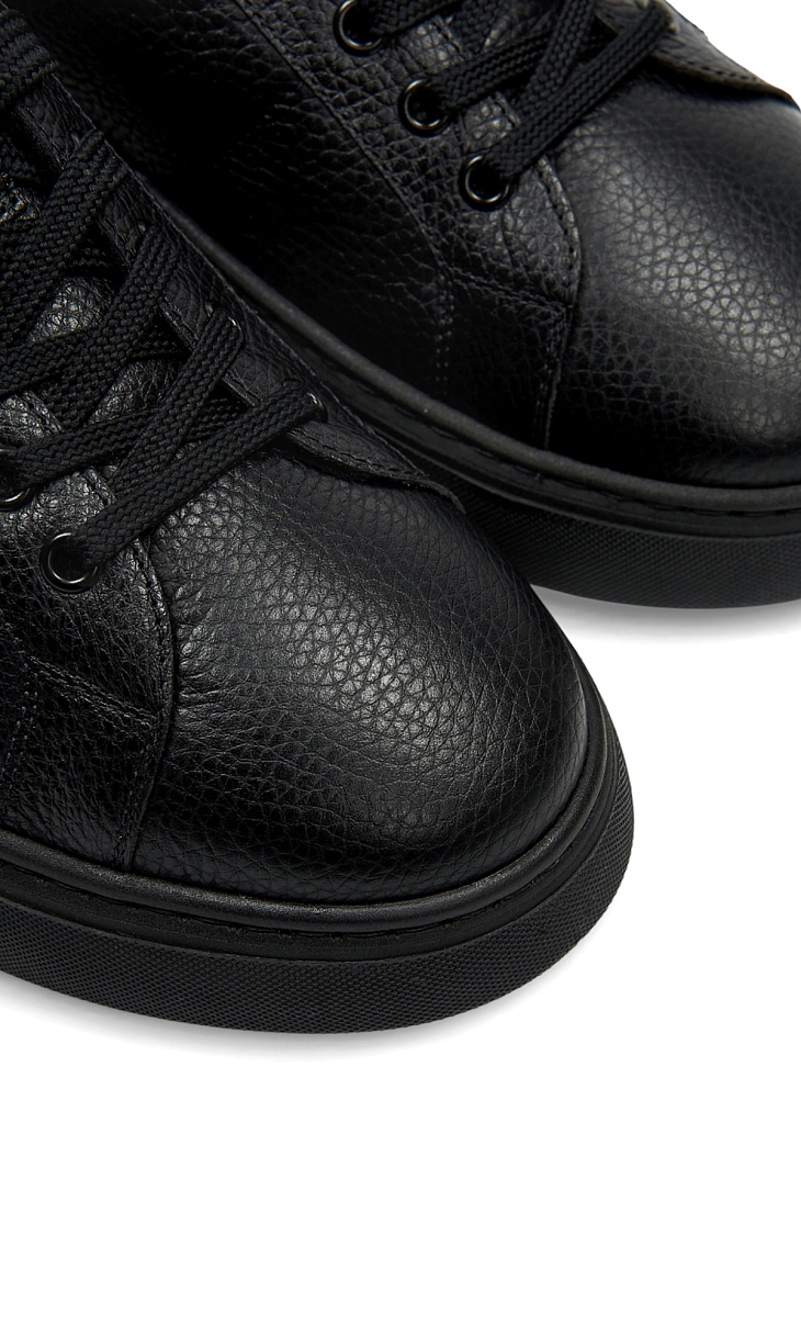 BOGNER: Кеды из кожи