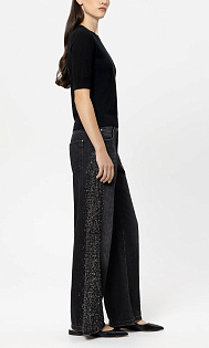 Широкие джинсы