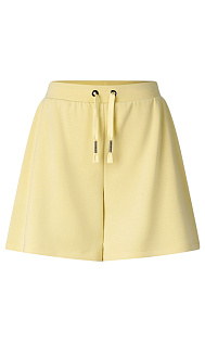 Спортивные шорты