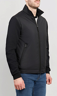 Куртка на молнии