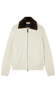 Куртка с меховым воротником