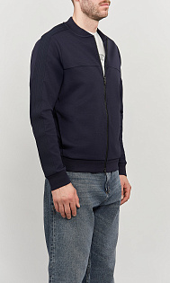 Спортивная куртка