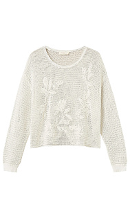 Пуловер с ручной вышивкой