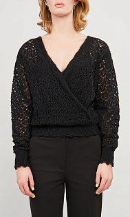 Вязаный пуловер