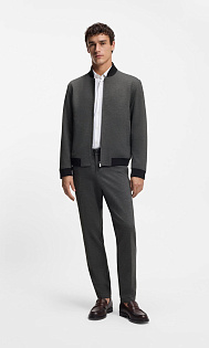 Куртка на молнии