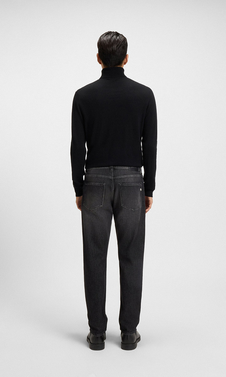 HUGO BOSS: Прямые джинсы