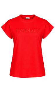 Футболка с вышитым логотипом