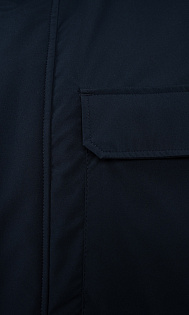 Куртка с карманами