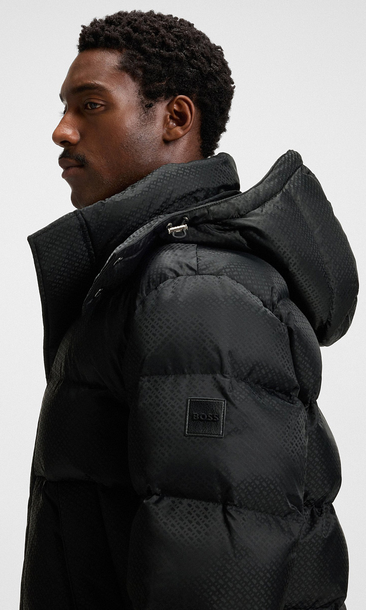 HUGO BOSS: Стеганая куртка