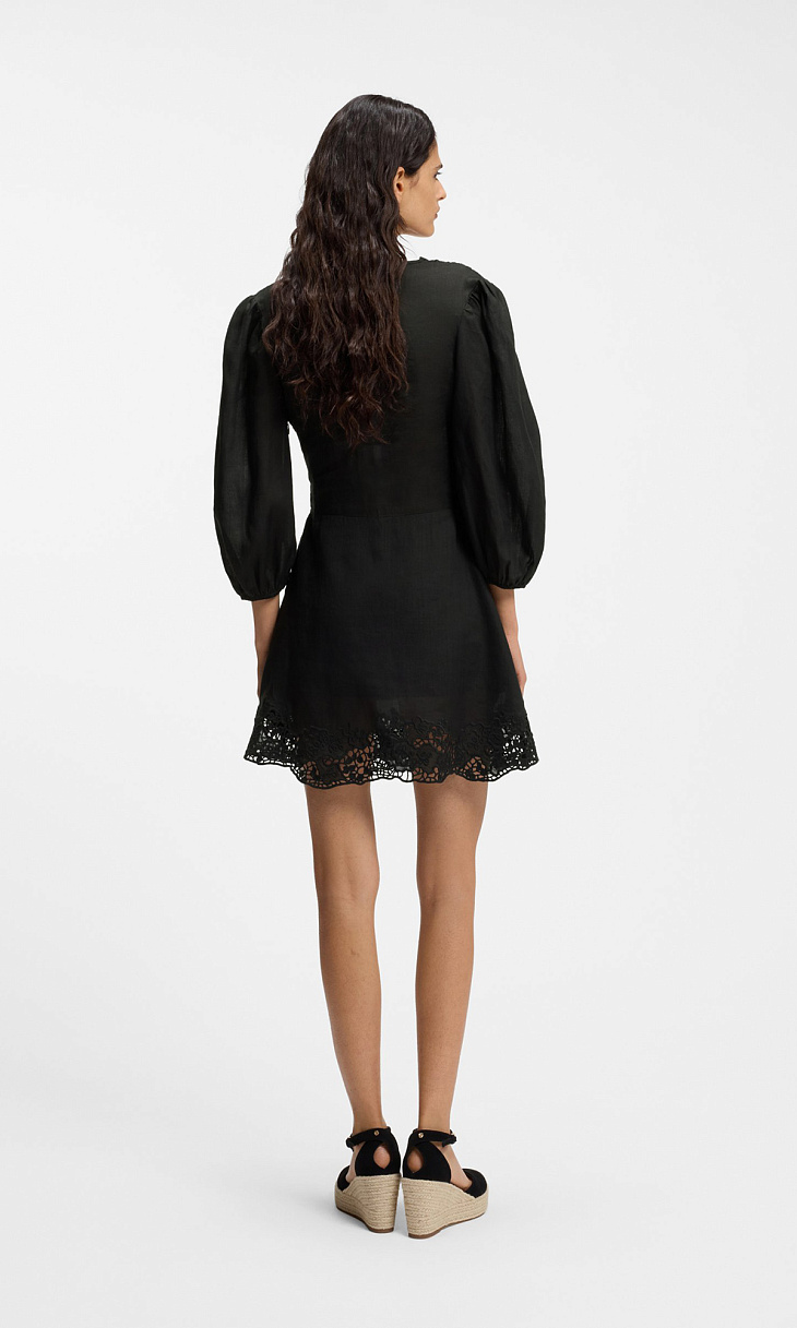 HUGO BOSS: Платье с вышивкой