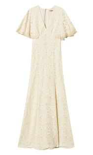 Длинное кружевное платье