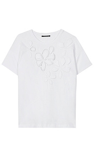 Футболка с вышивкой