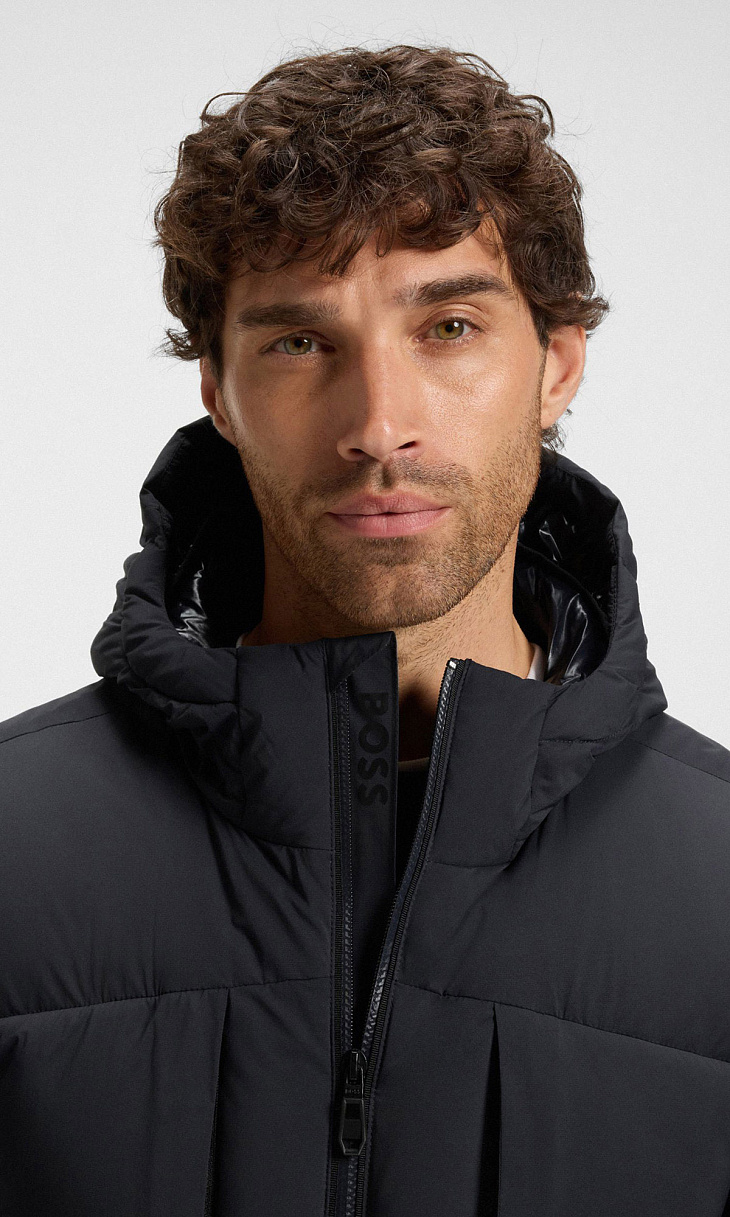 HUGO BOSS: Пуховик с капюшоном
