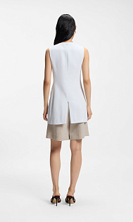 Приталенный жилет