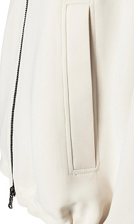 Куртка на молнии