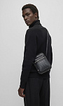 HUGO BOSS: Сумка с монограммами