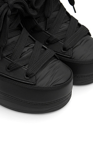 Мунбуты на шнуровке