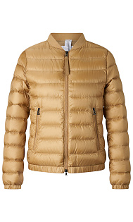 Легкая пуховая куртка