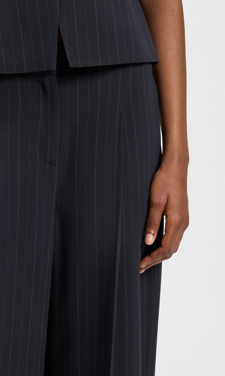 HUGO BOSS: Брюки в полоску