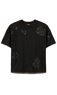 Футболка с вышивкой