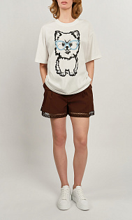 Футболка с принтом и вышивкой