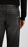 HUGO BOSS: Прямые джинсы