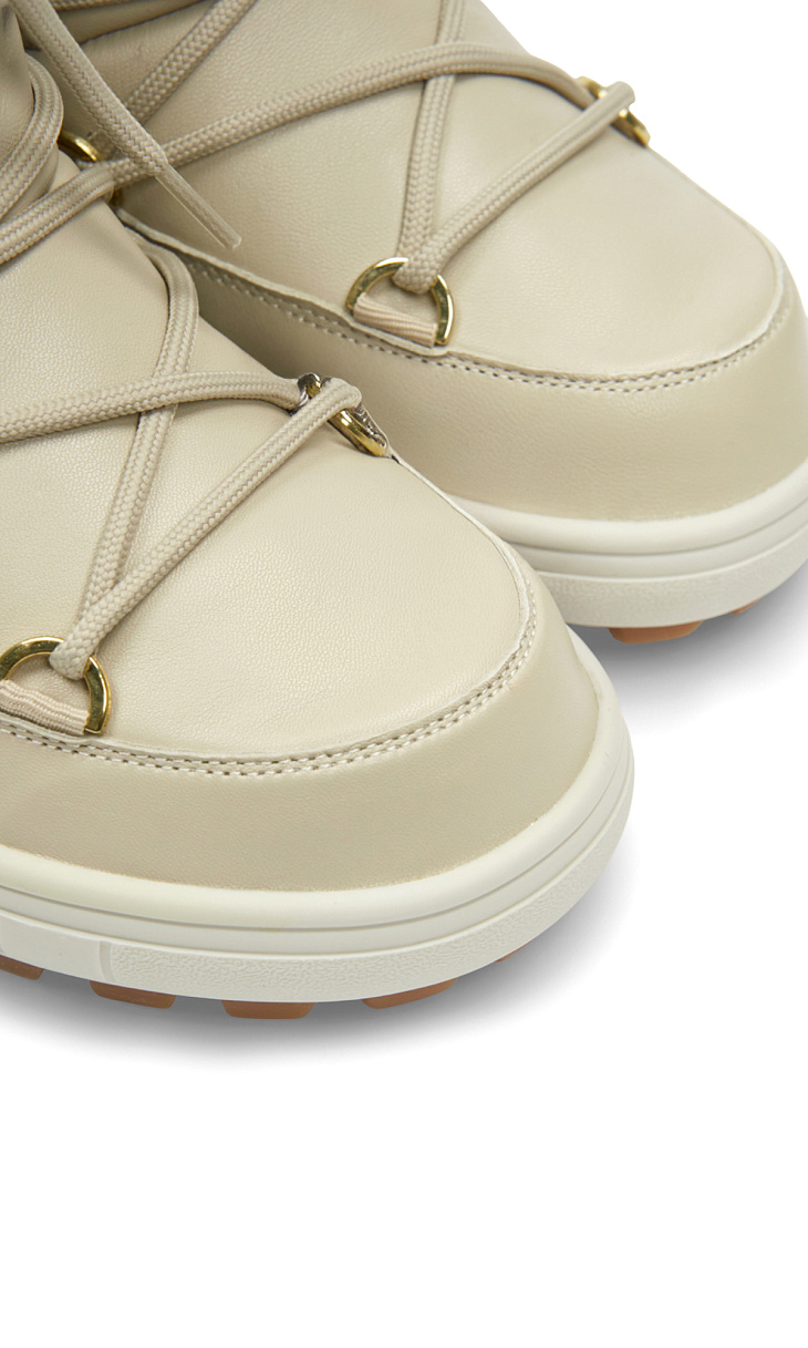 BOGNER: Мунбуты из кожи