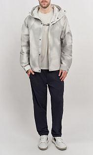 Легкая куртка с принтом