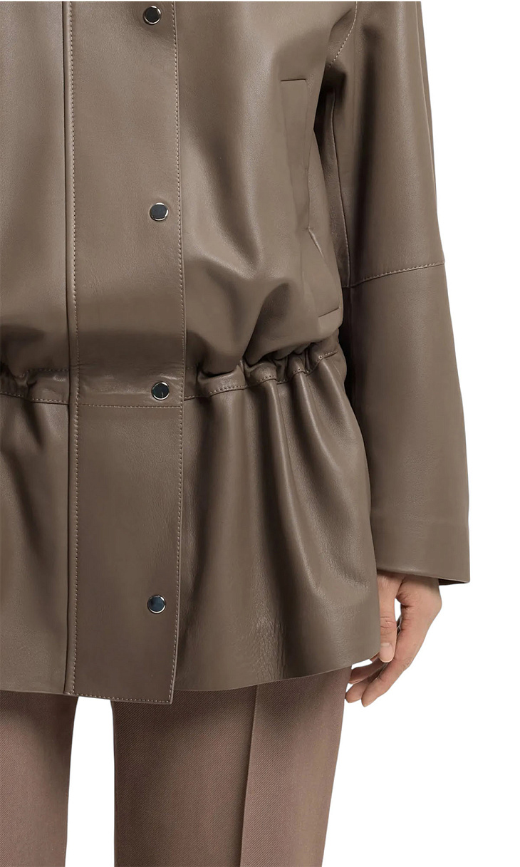 HUGO BOSS: Кожаная куртка