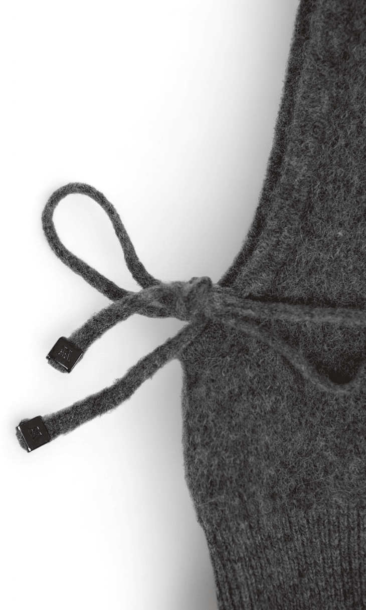 ANDRE MAURICE: Капор из шерсти альпака