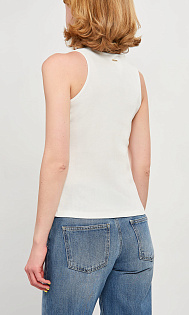 Топ с вышивкой