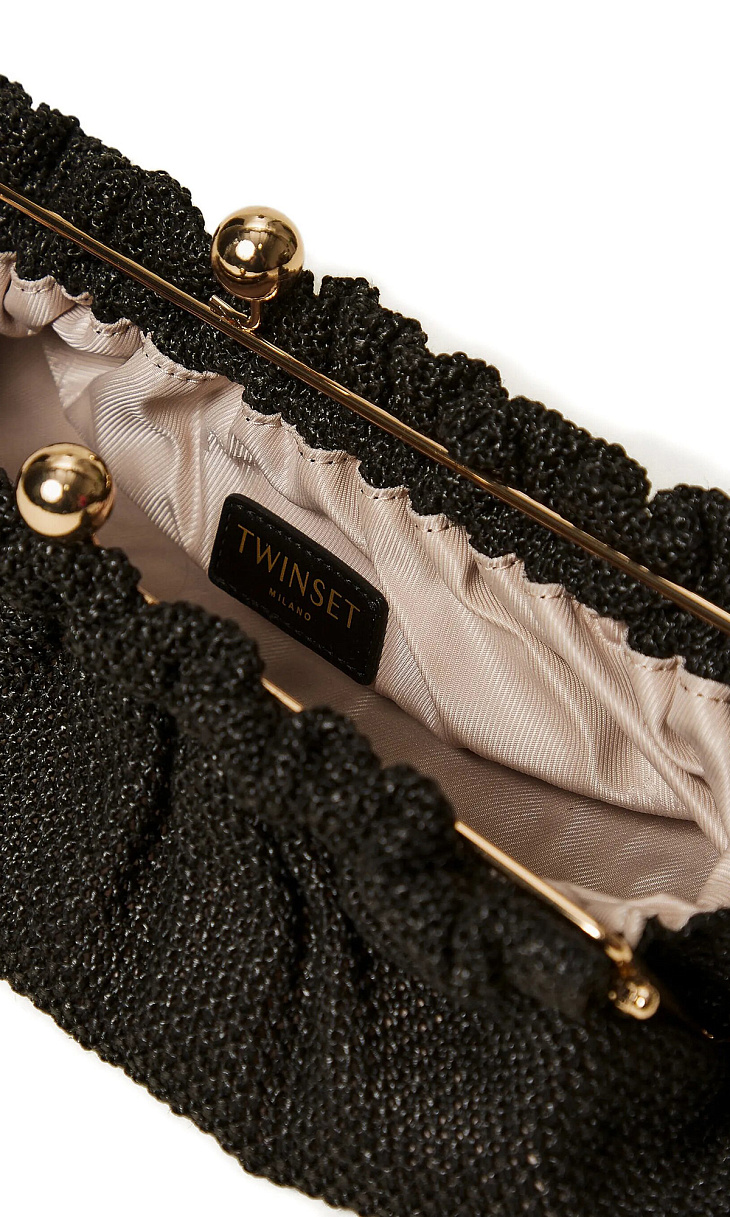 TWINSET: Клатч из рафии с подвеской