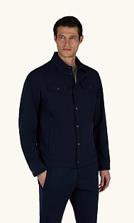 Куртка с карманами