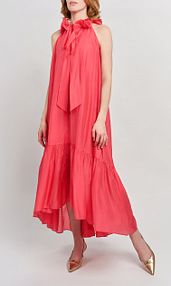 Длинное платье с оборками