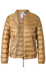 Легкая пуховая куртка