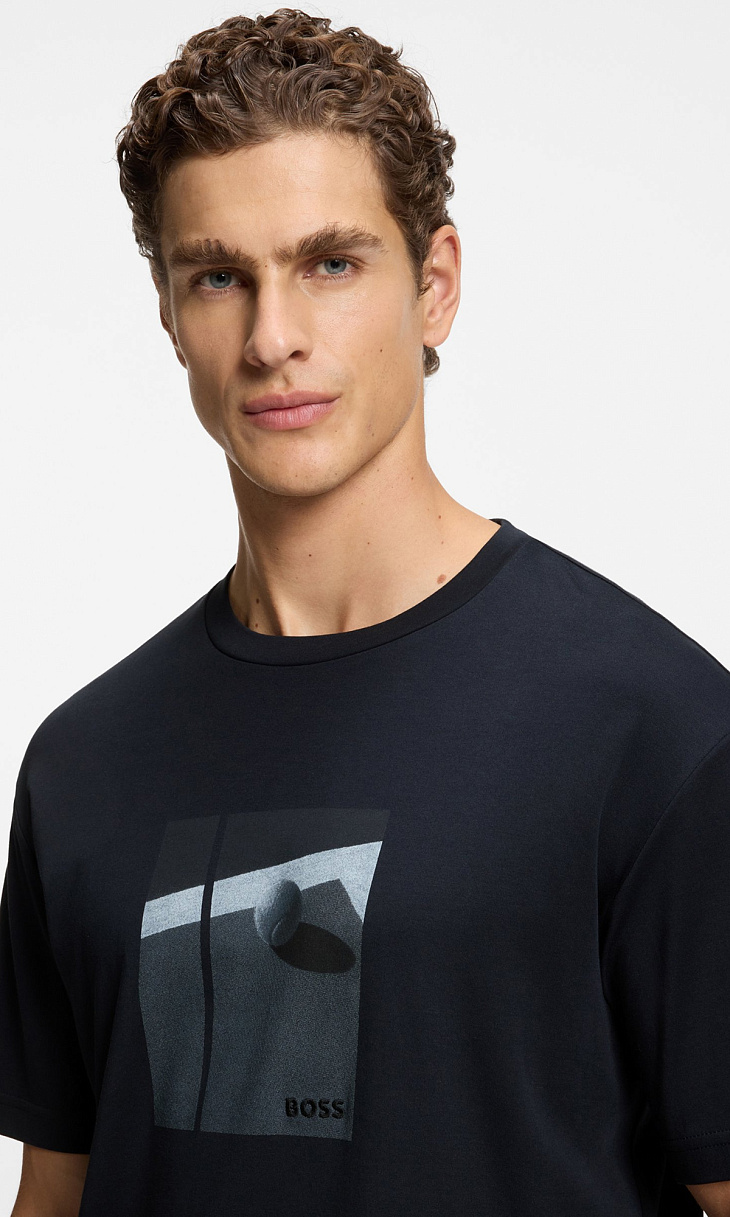 HUGO BOSS: Футболка с принтом